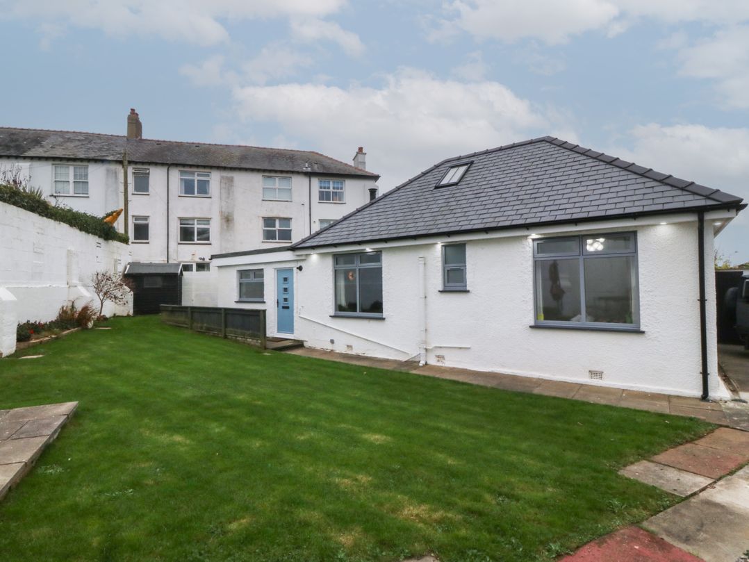 Trearddur House Cottage