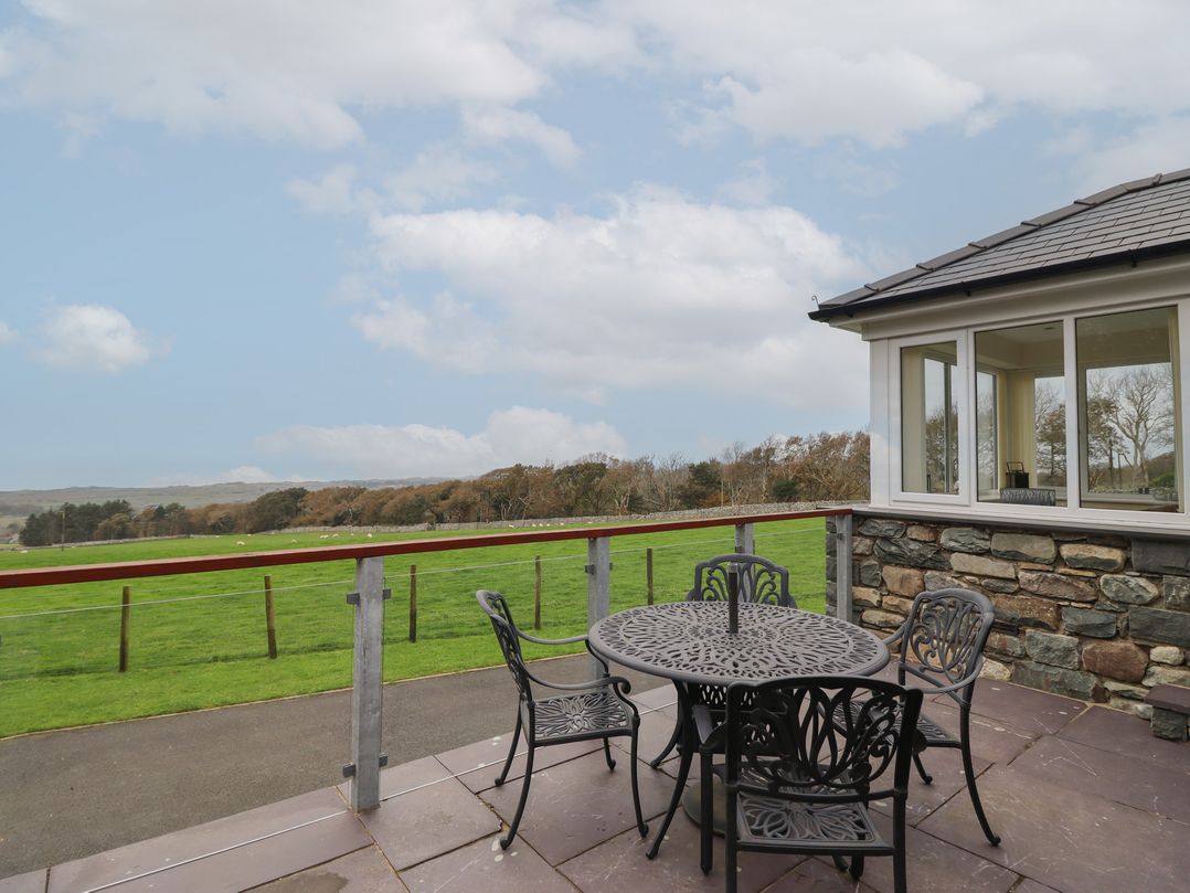 Ysgubor Newydd Parc Isaf