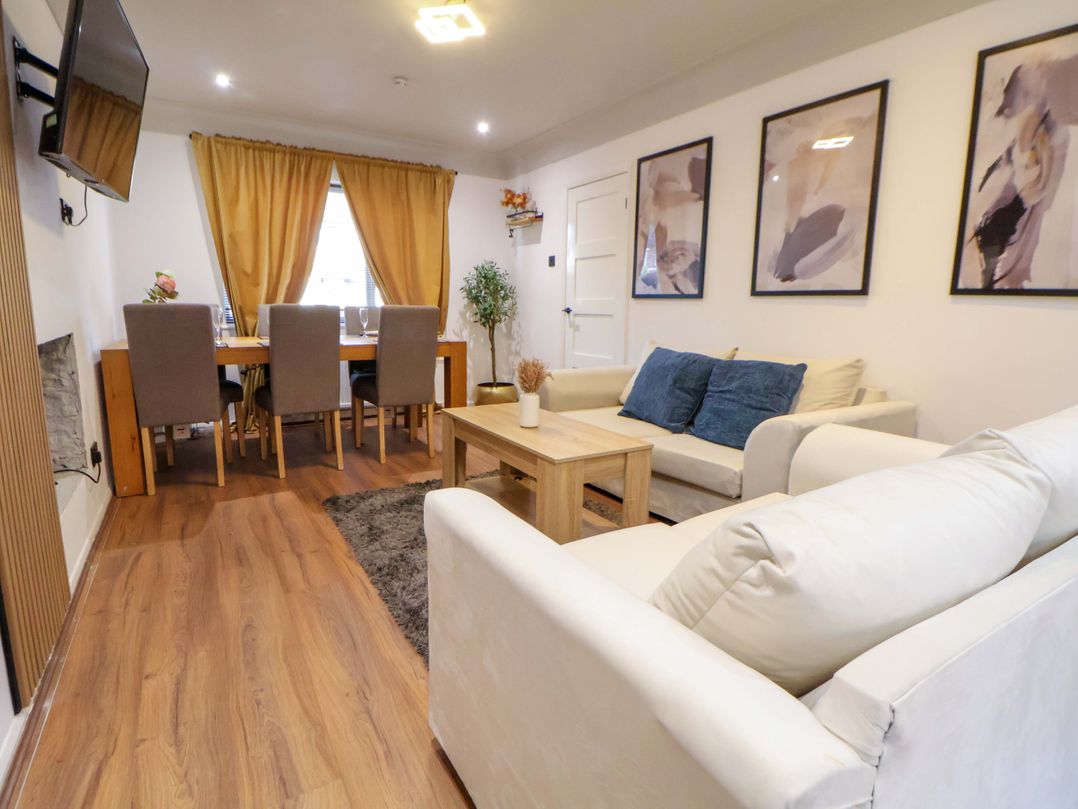 Steam and Stay @ Hoole