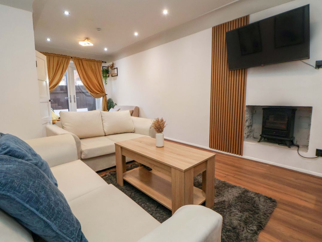 Steam and Stay @ Hoole