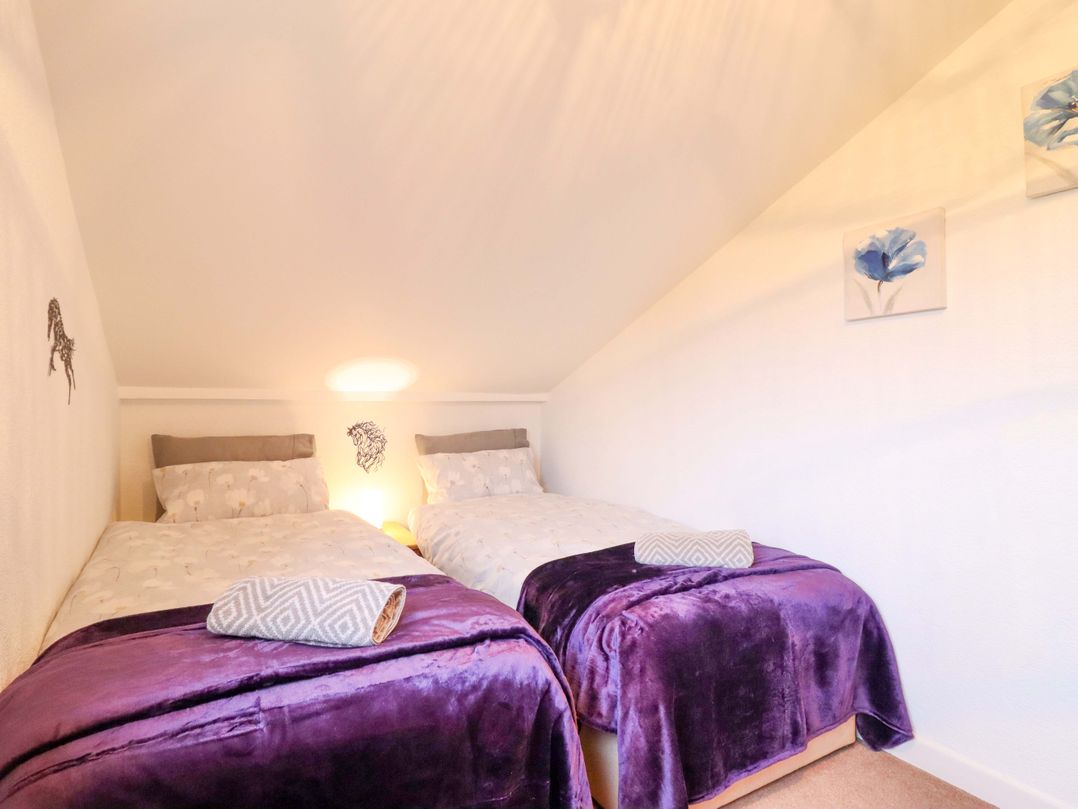 Bryn Y Garreg Cottage - The Wireless Free Farm (No Tech!)