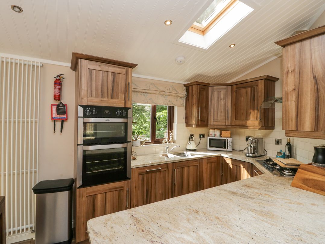 Tree House, Partial Lake Views