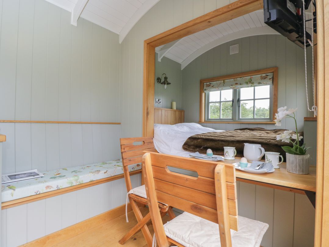 Goose Whistle Hut
