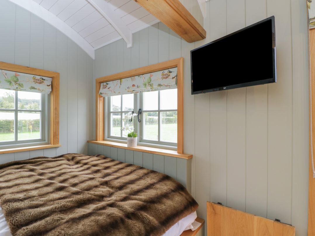 Goose Whistle Hut