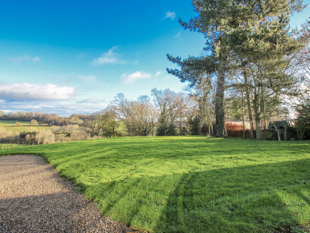 Upper Home Farm