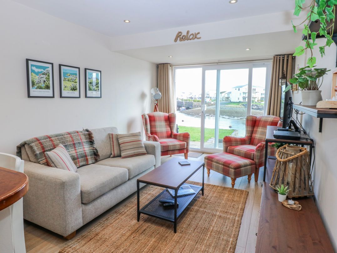 Oakley View Apartment