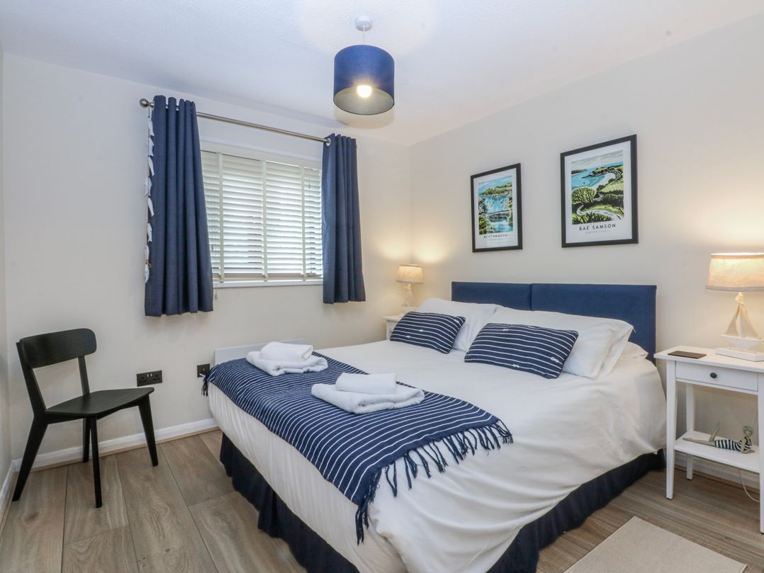 Oakley View Apartment