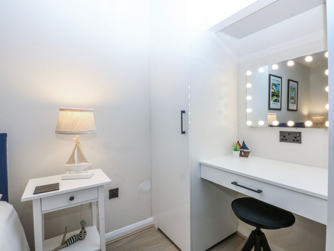 Oakley View Apartment