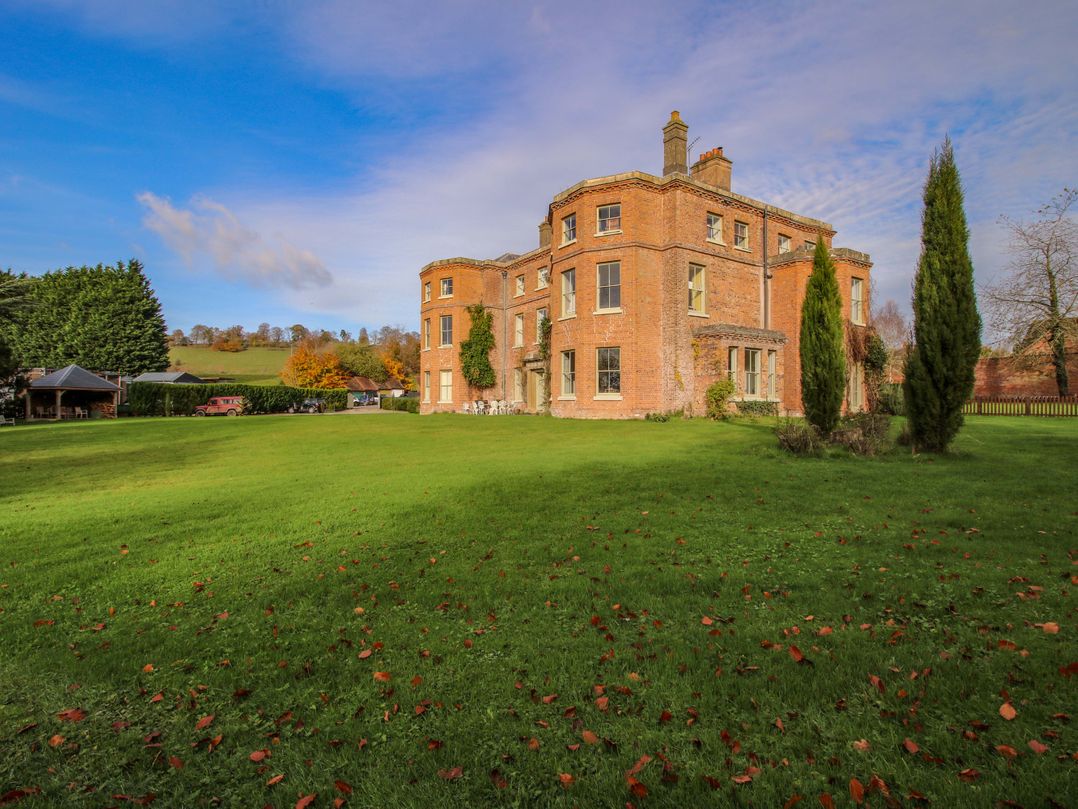 Caynham Court