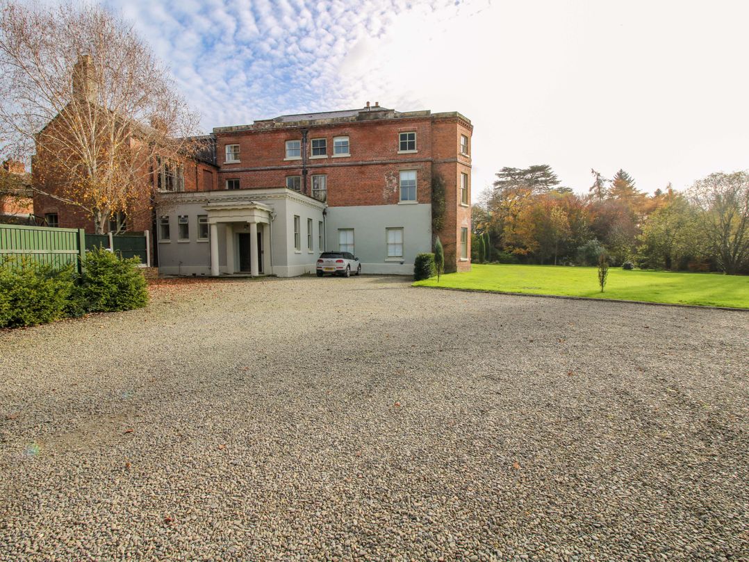 Caynham Court