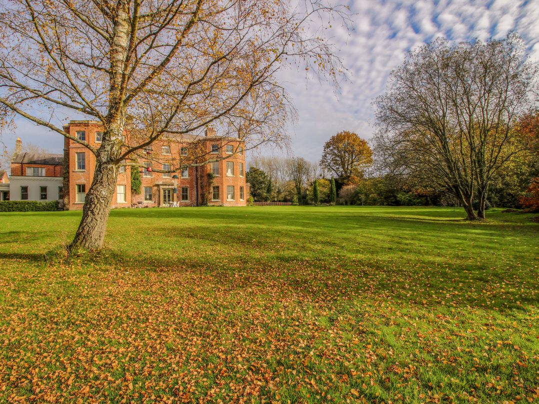 Caynham Court