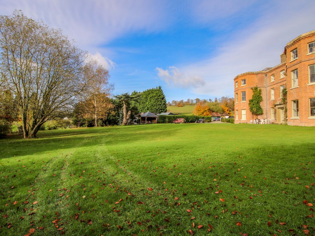Caynham Court