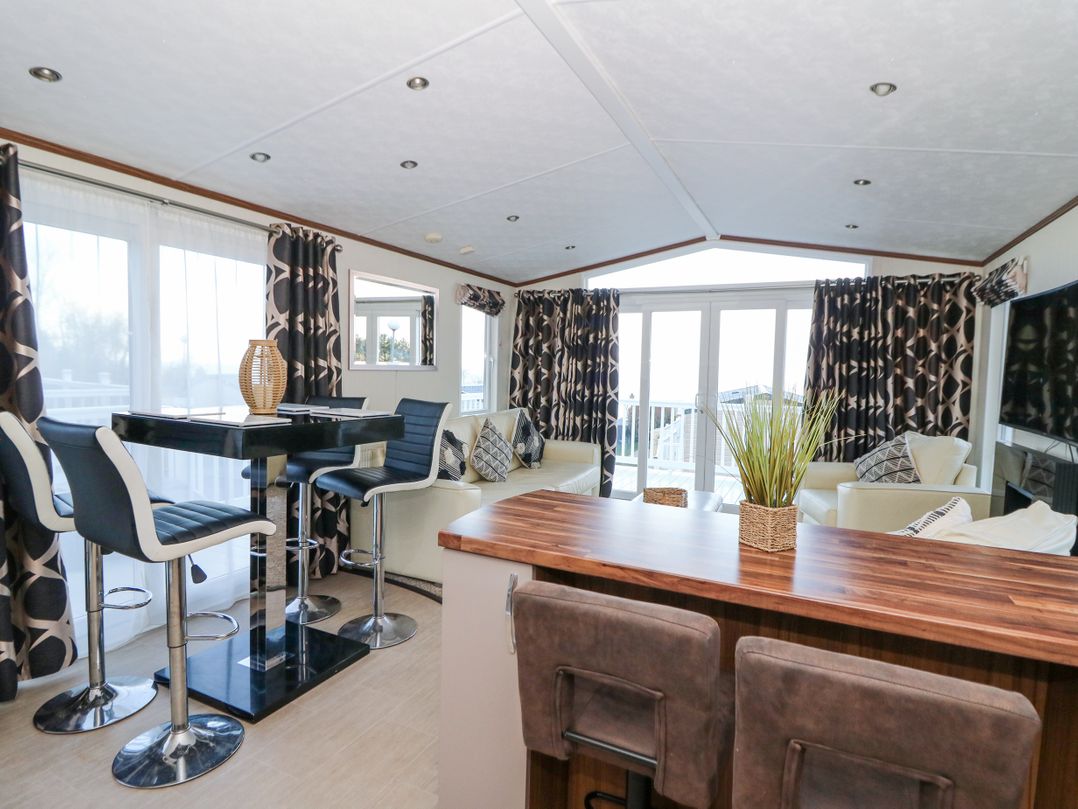 12 Traeth Gwyn