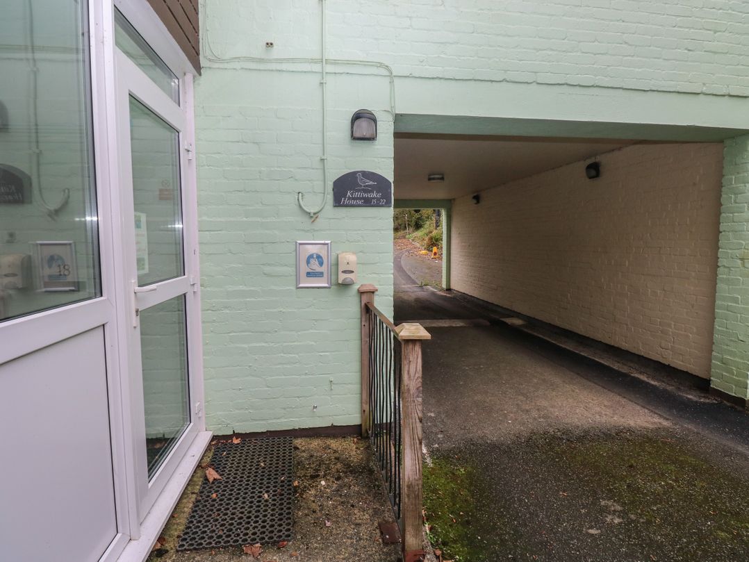 Kittiwake, Apartment 22