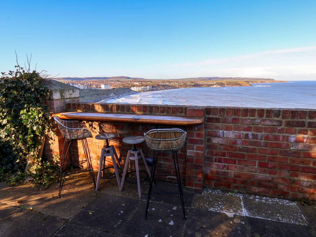 Mulgrave House, Scarborough - Sleeps 8 guests