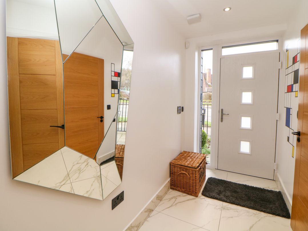 4 Rockcliffe Grange