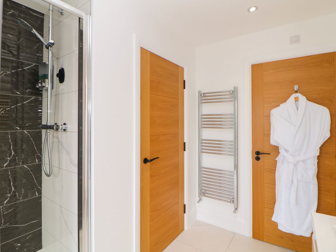 4 Rockcliffe Grange