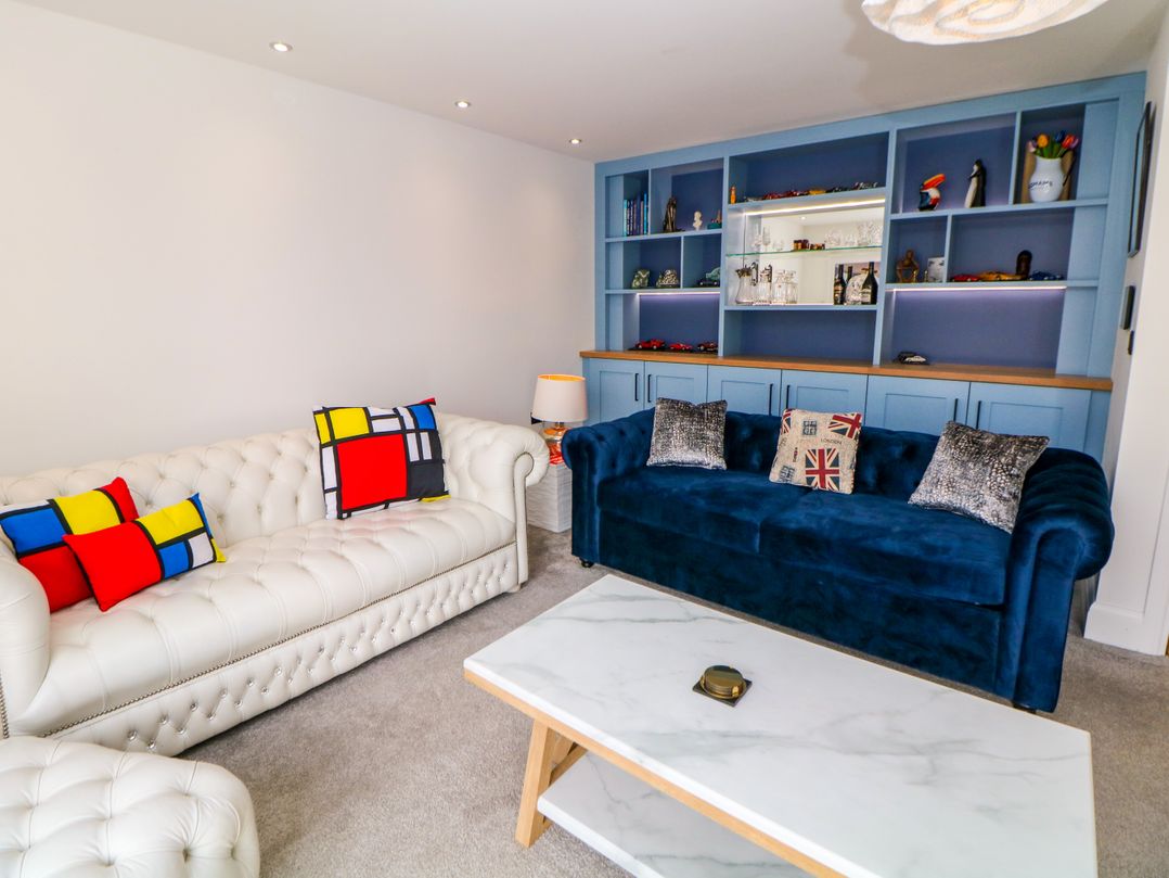 4 Rockcliffe Grange