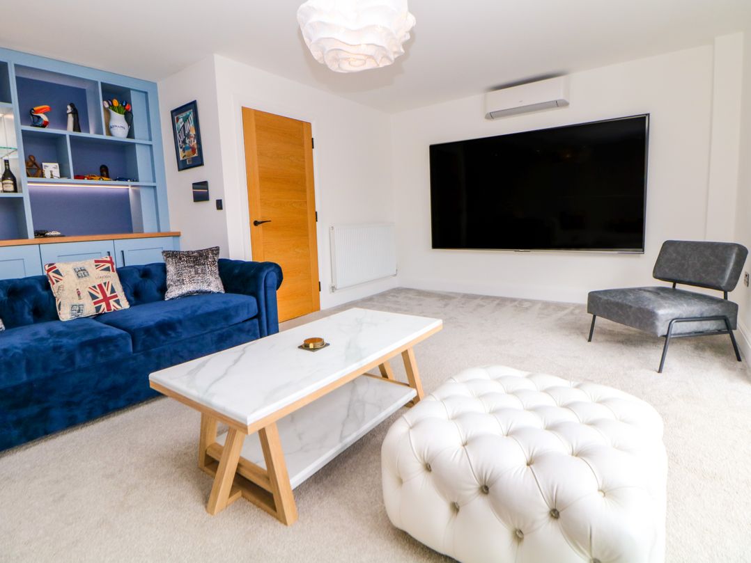 4 Rockcliffe Grange