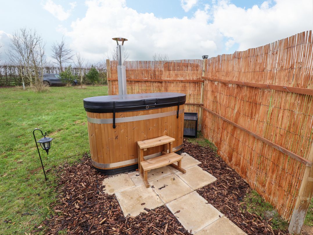 Shepherds Hut - Ash