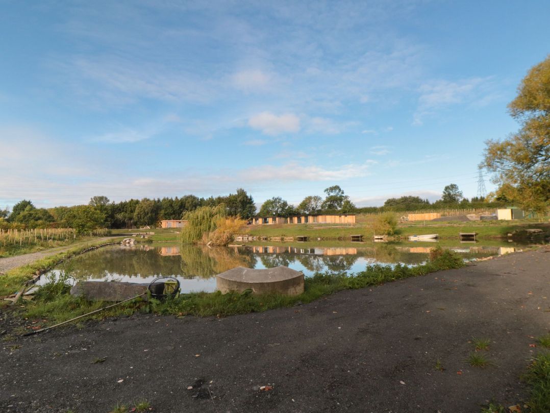 Lodge 2 @ Holmewood Lakes