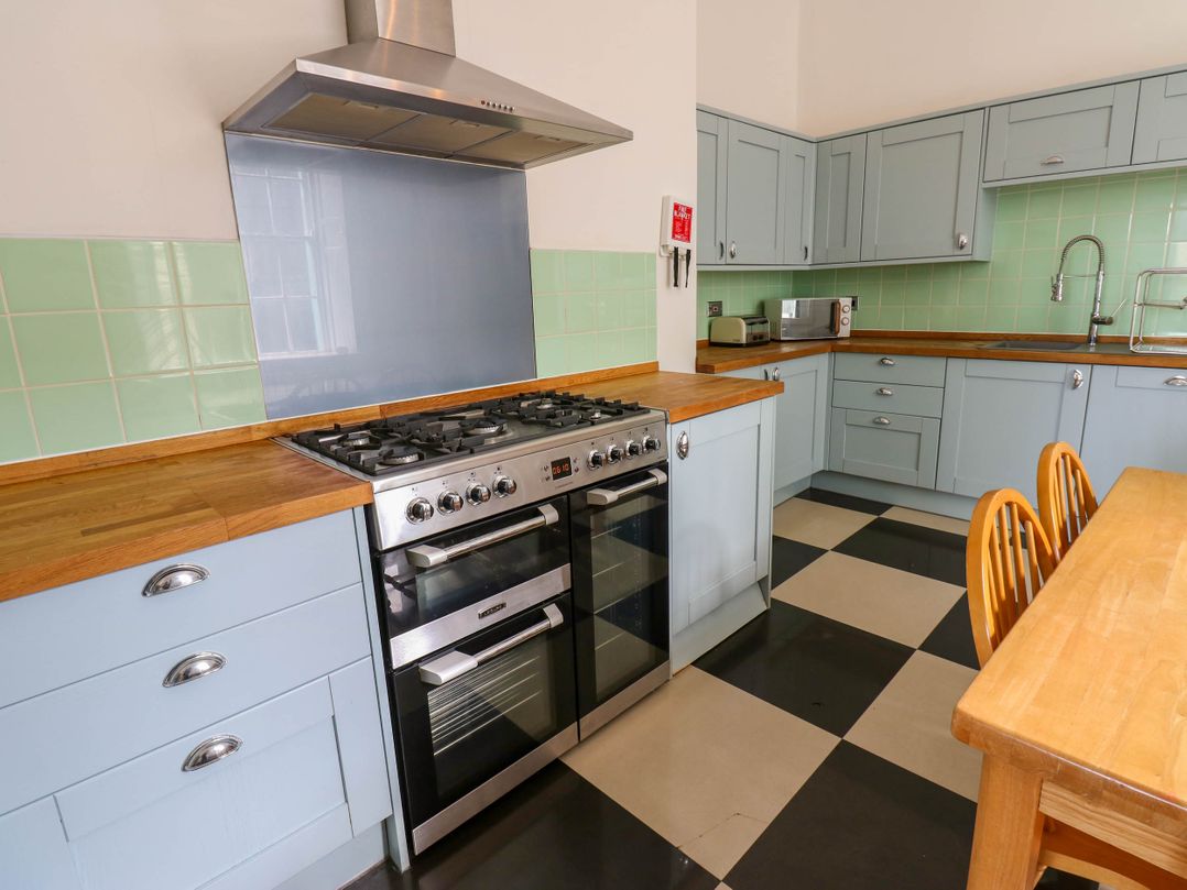 The Georgian Manor House