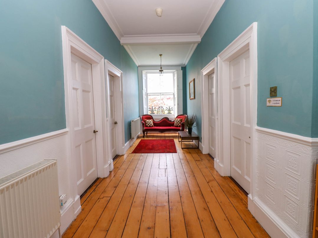 The Georgian Manor House