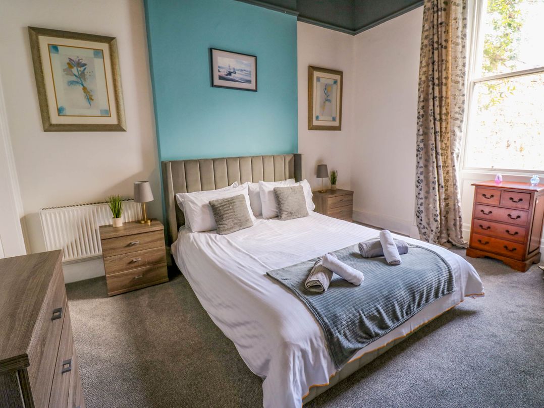 The Georgian Manor House