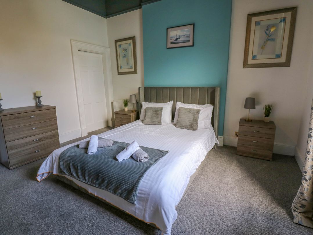 The Georgian Manor House