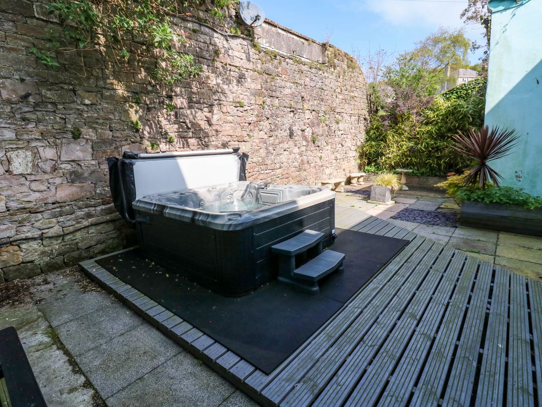 The Georgian Manor House