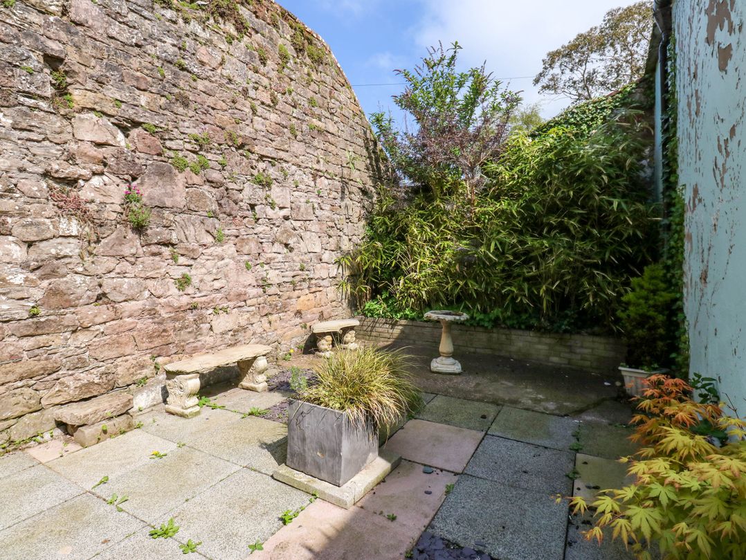 The Georgian Manor House