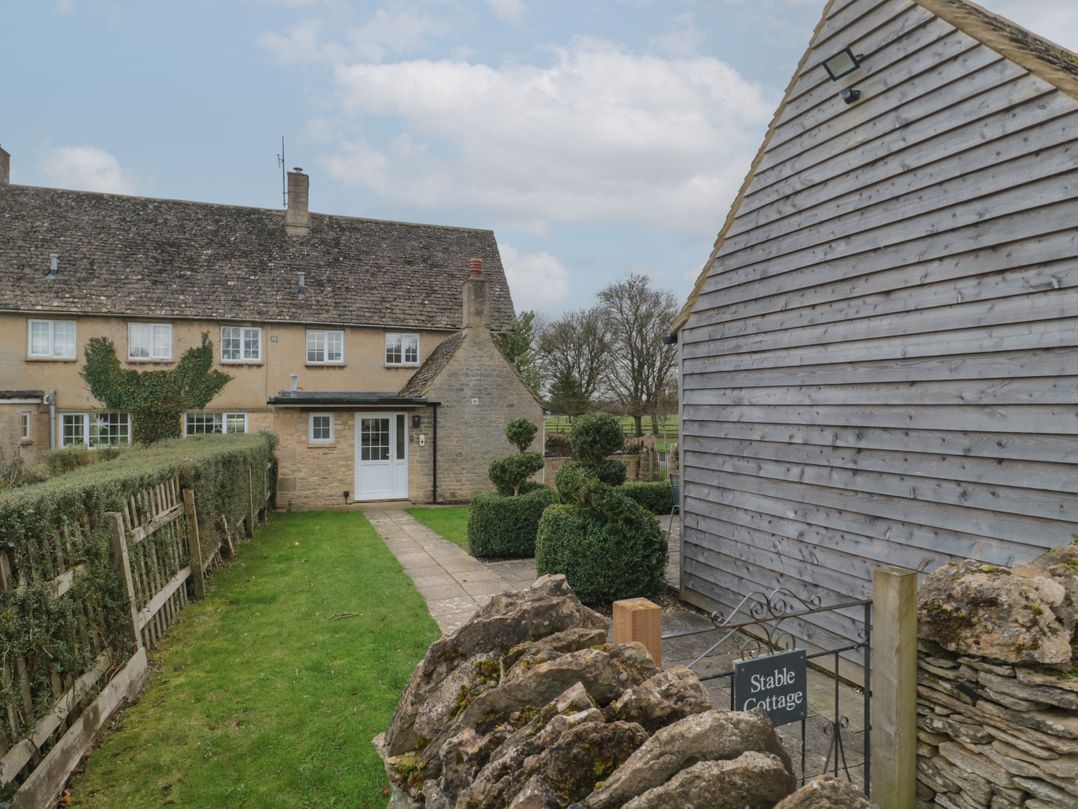 Lechlade-on-Thames, Gloucestershire holiday cottage