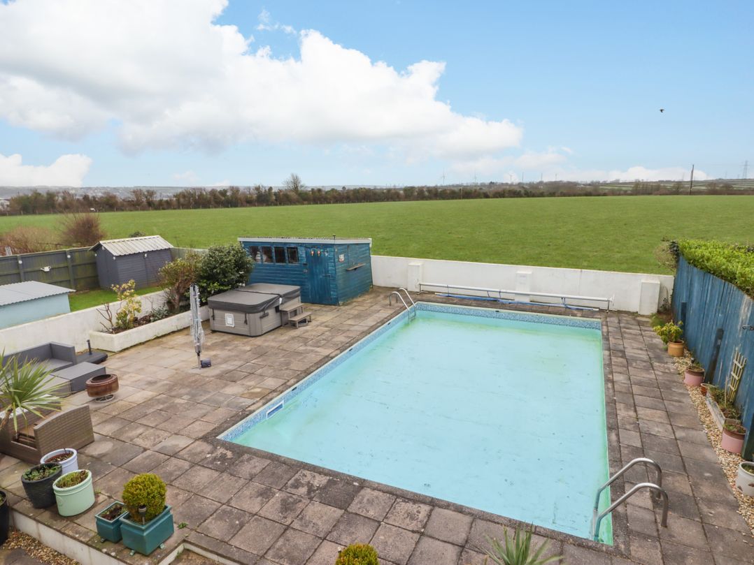 44 Honeyborough Road