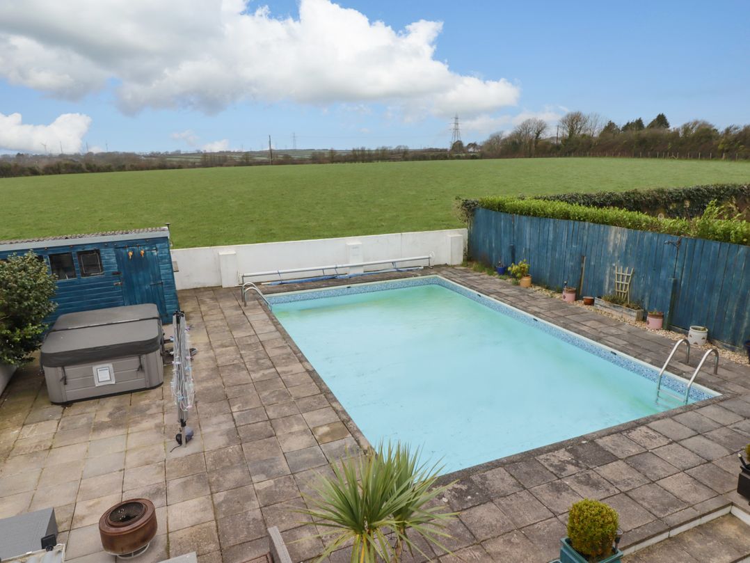 44 Honeyborough Road