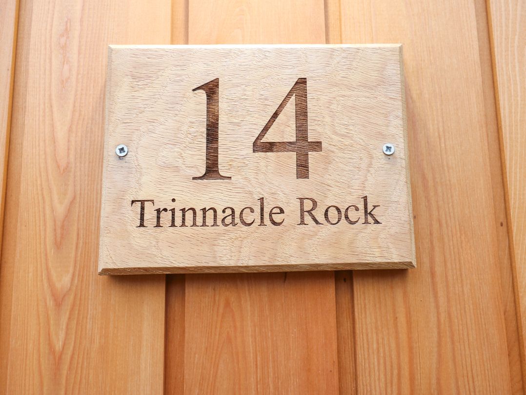 Dovestone Secluded Luxury Lodges (sleeps 6) - pets welcome