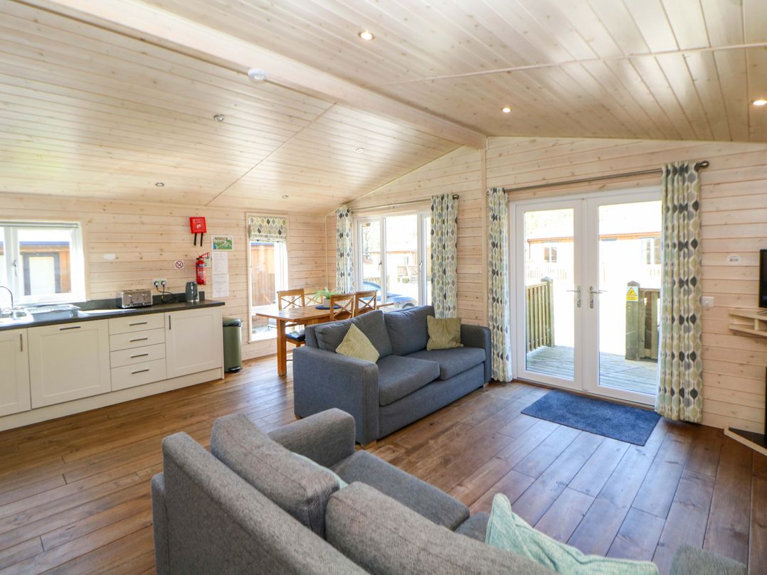 Dovestone Luxury Lodges (sleeps 4)- pet free