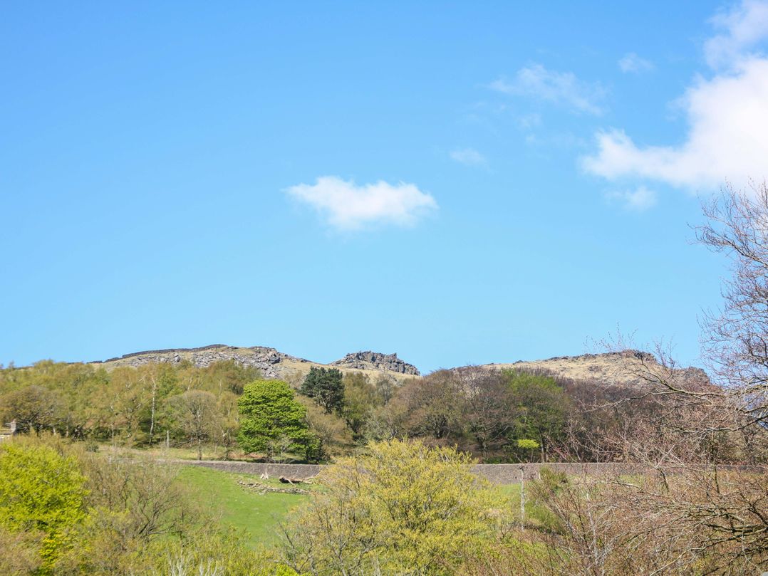 Dovestone Luxury Lodges (sleeps 4)- pet free