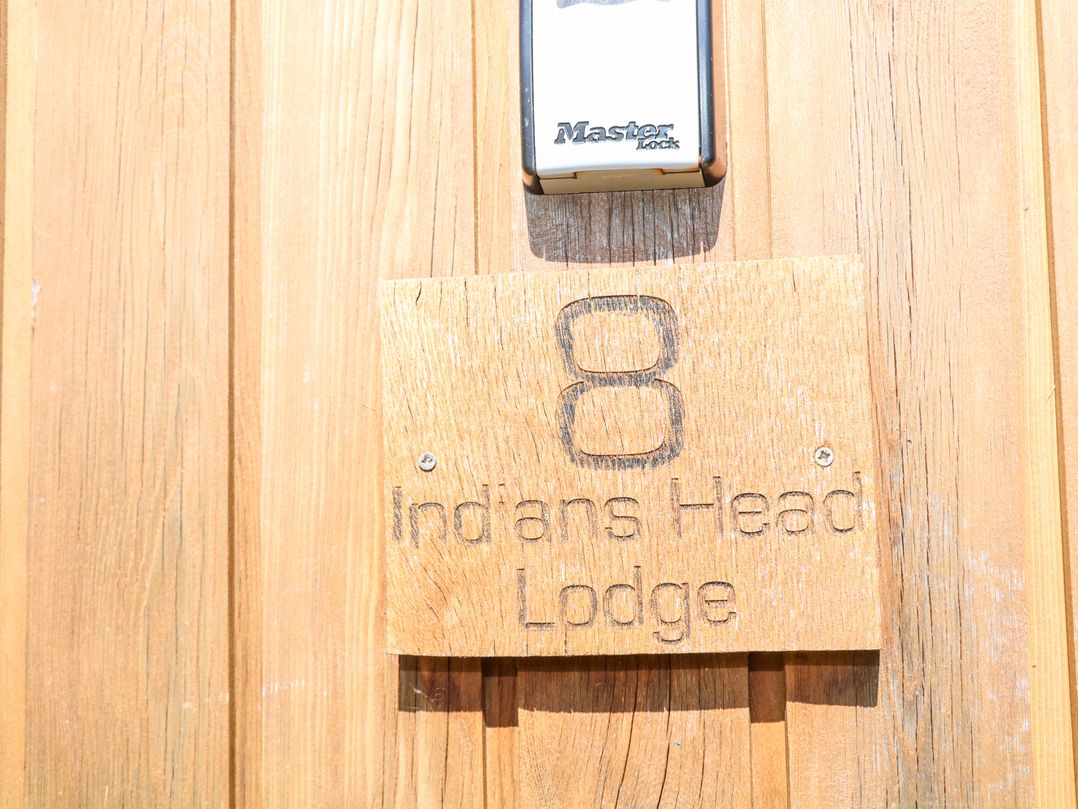 Dovestone Luxury Lodges (sleeps 6) - pet free