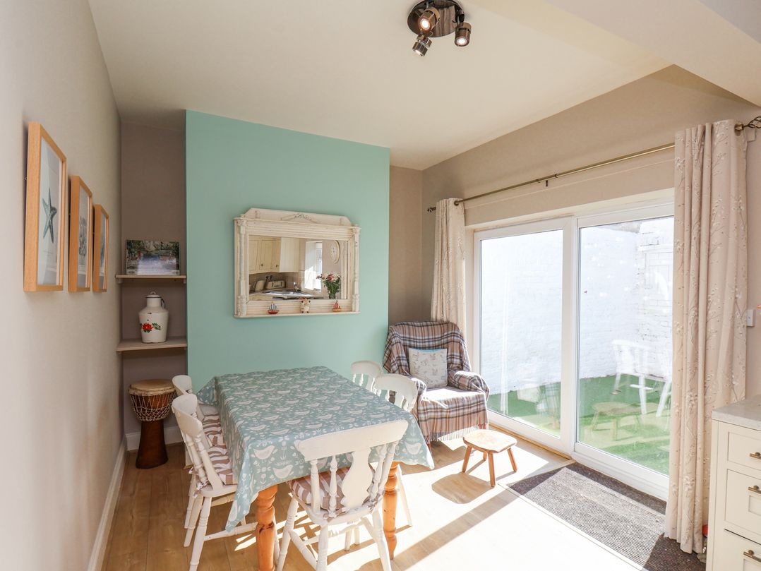 43 Springvale