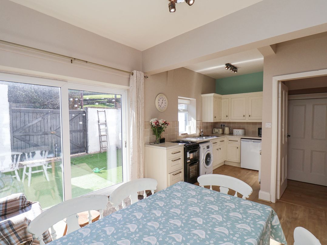 43 Springvale