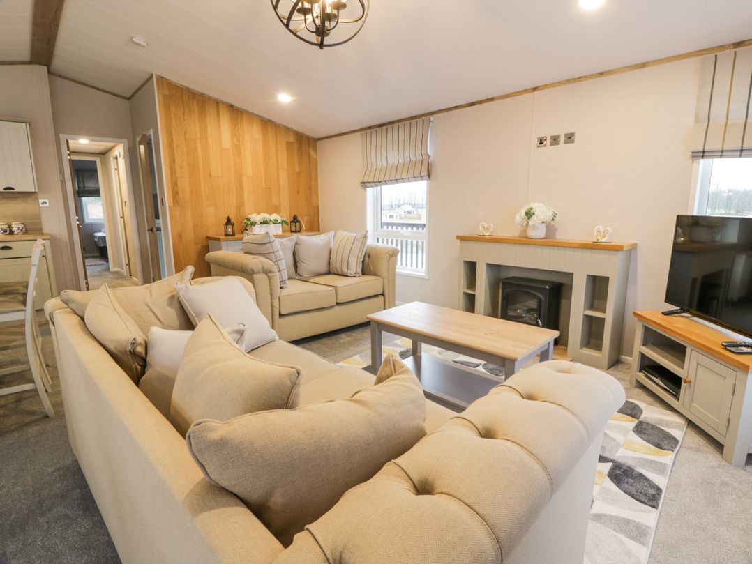 Debonair Lodge