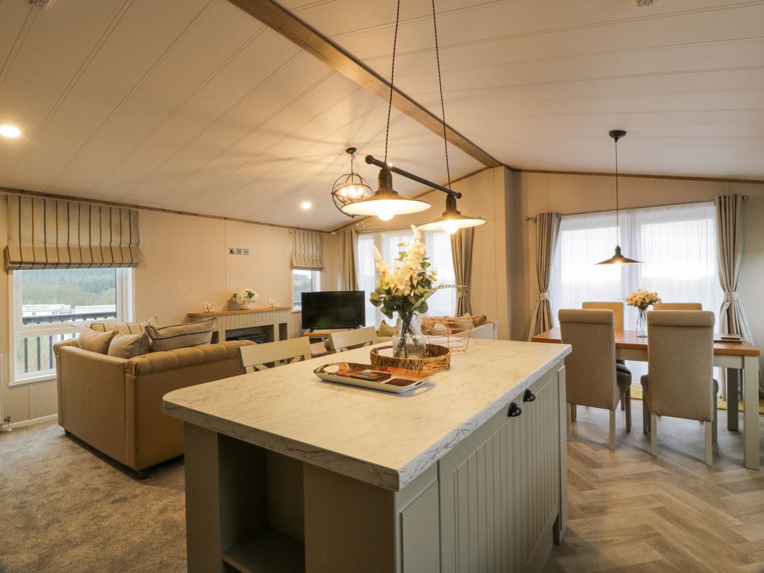 Debonair Lodge