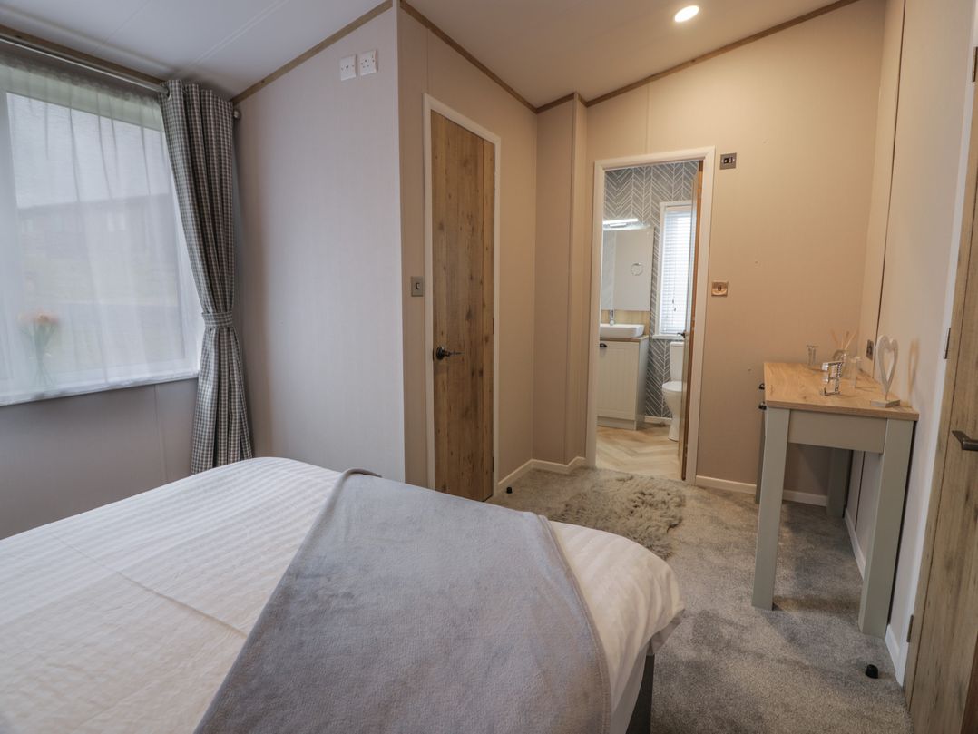 Debonair Lodge