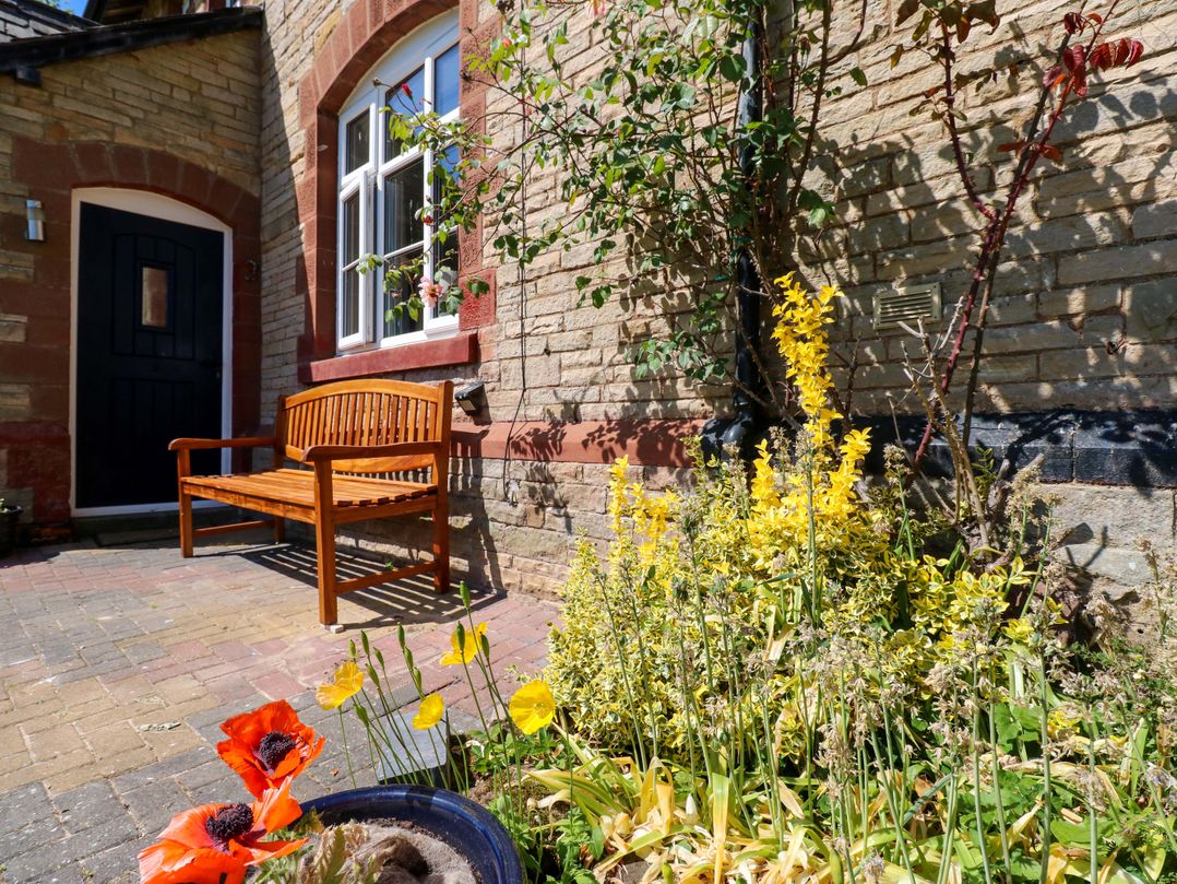 3 Railway Cottages