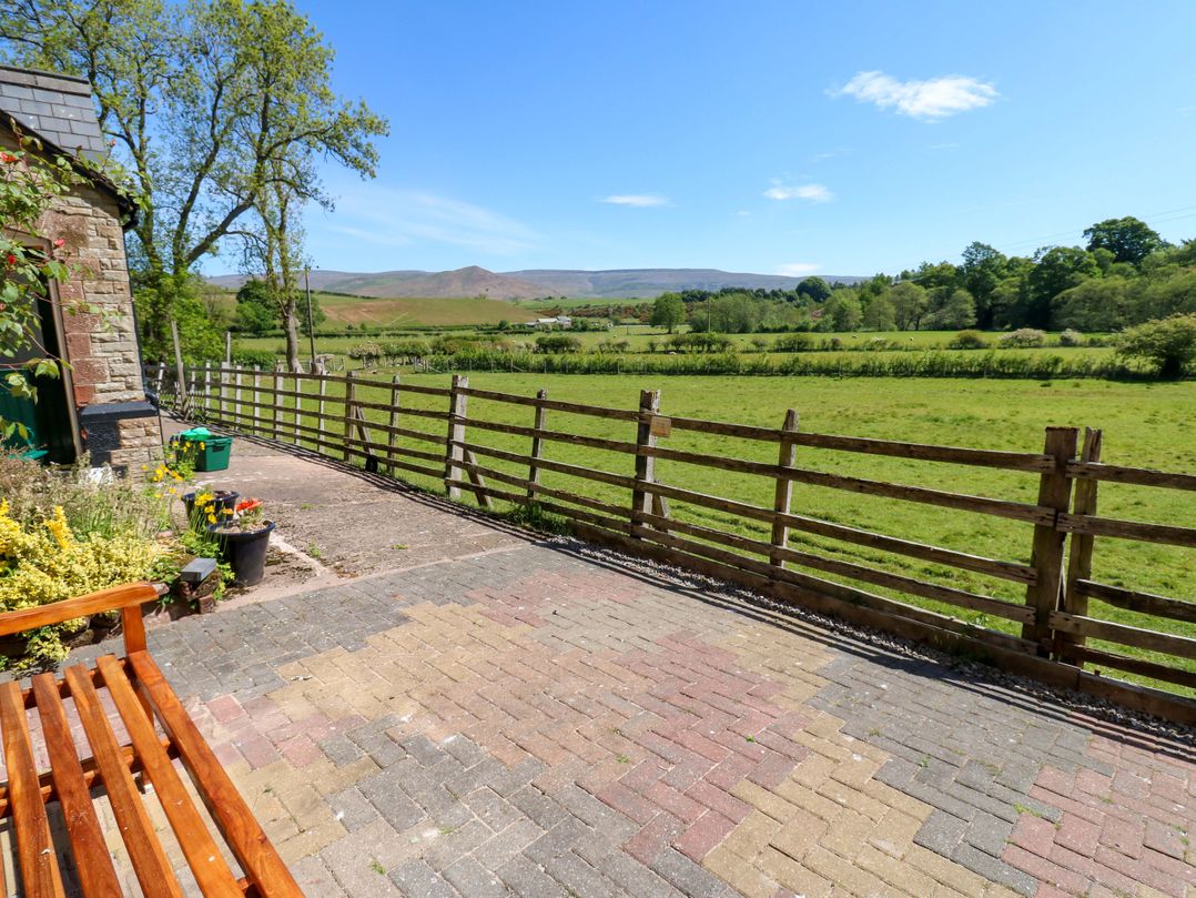 3 Railway Cottages