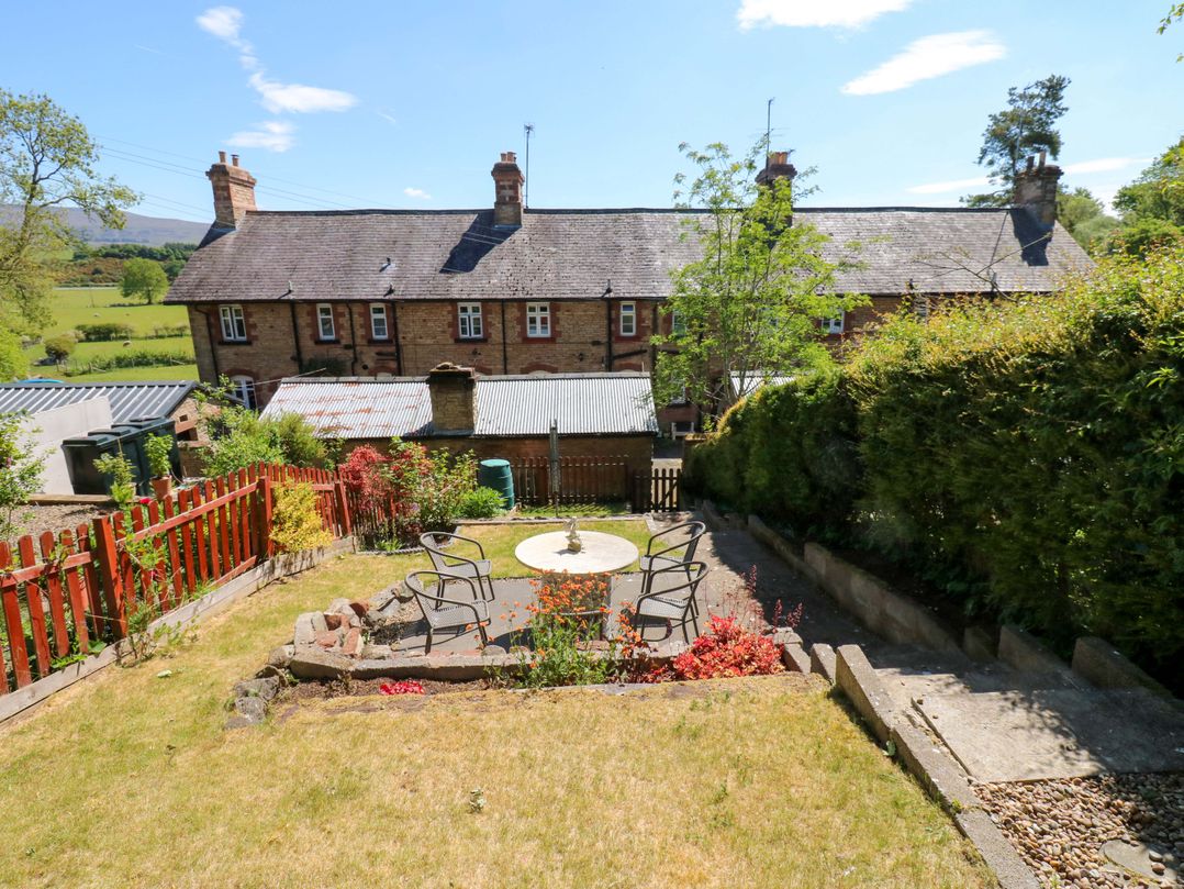 3 Railway Cottages
