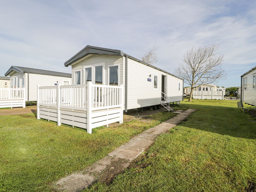 Manor House Gold 2 Bedroom (05F)