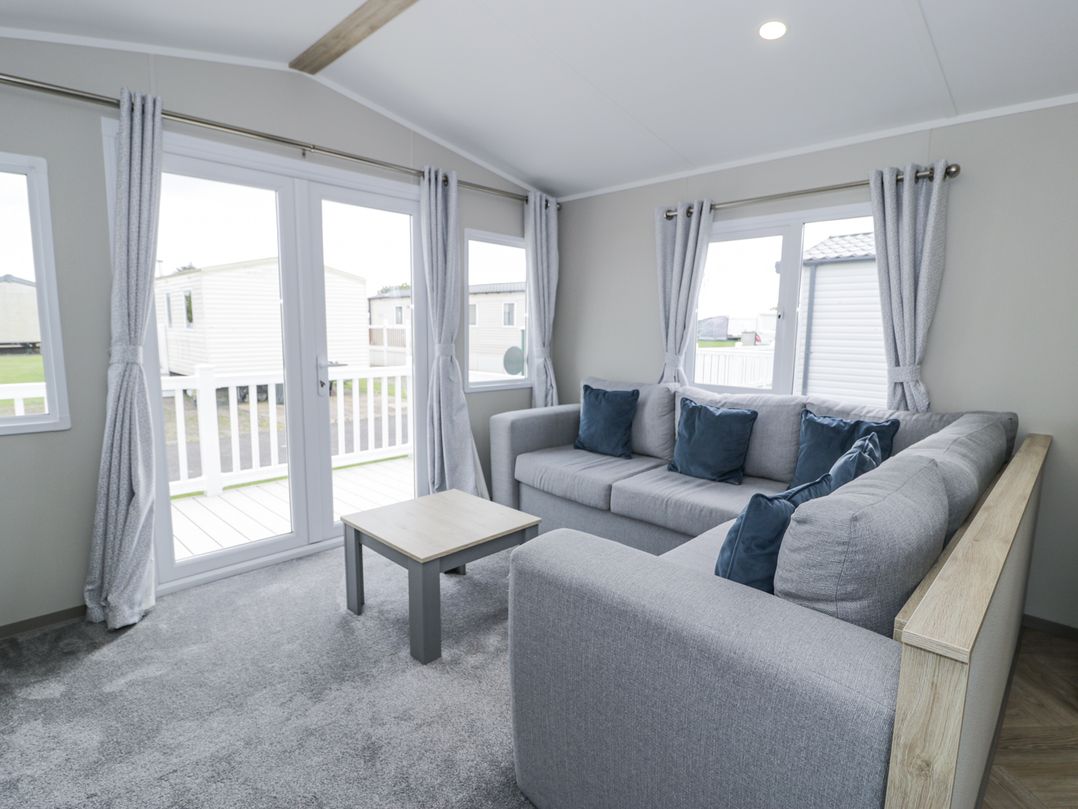 Manor House Gold 2 Bedroom (05F)