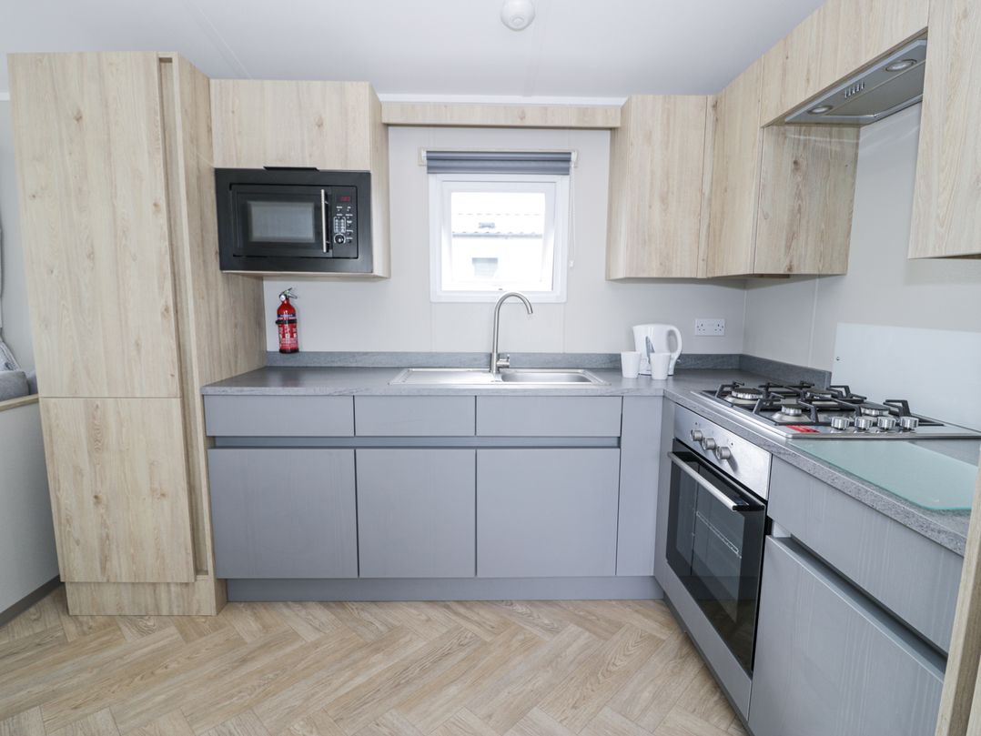 Manor House Gold 2 Bedroom (05F)