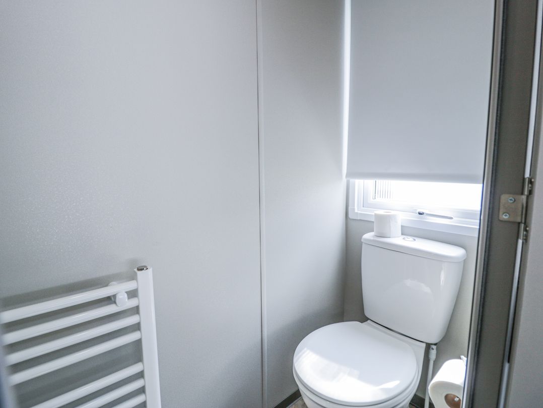 Manor House Gold 2 Bedroom (05F)